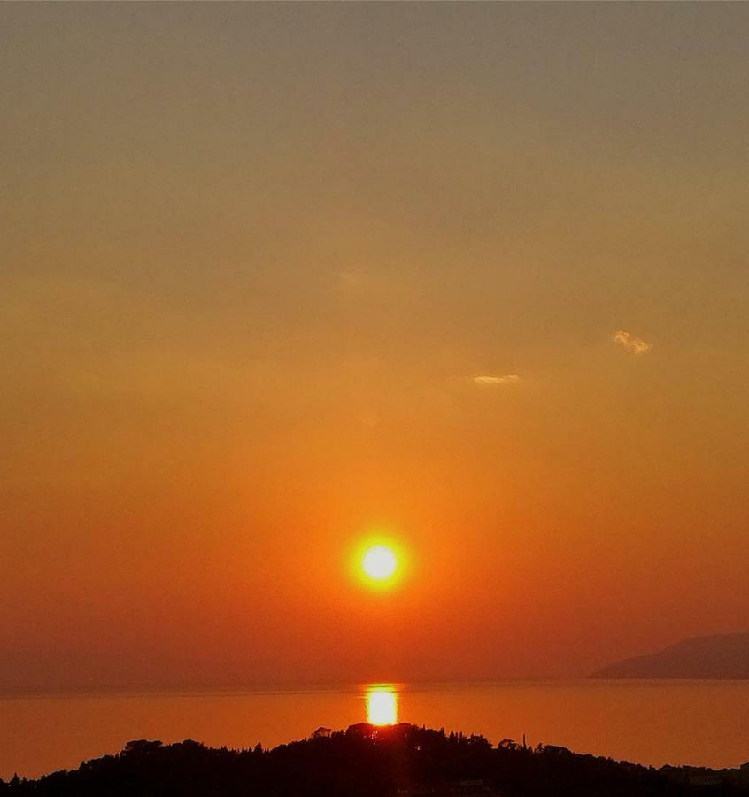 Anicas Panoramic Sea Weue Lägenhet Makarska Exteriör bild
